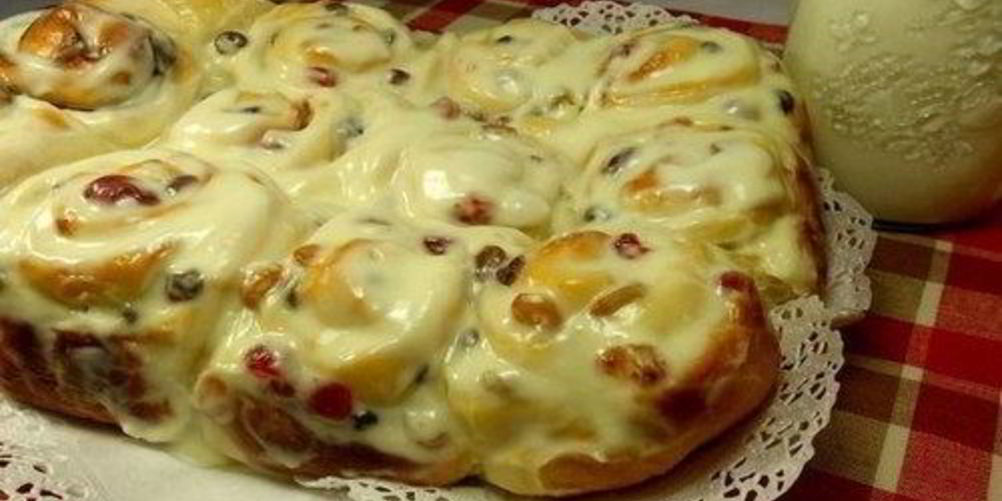 Рецепт булочки с изюмом в сливочной заливке