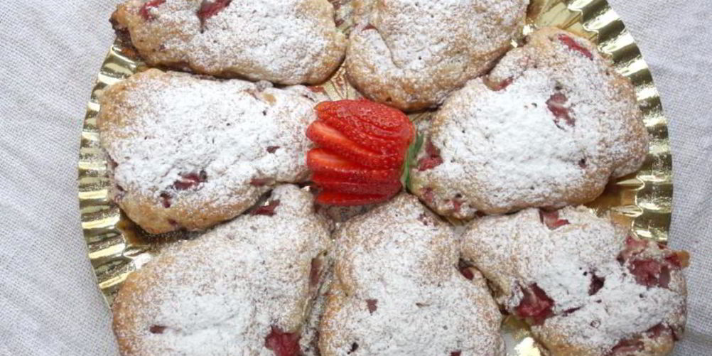 Рецепт булочки с клубникой