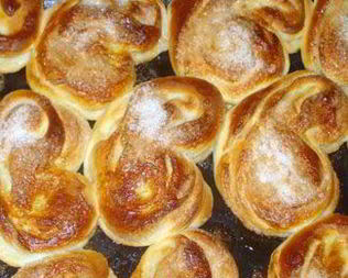 Булочки с сахаром Сладкие