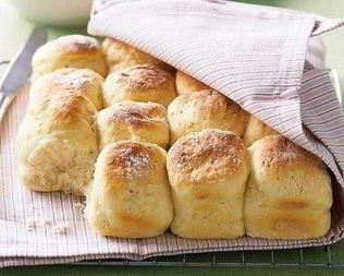 Быстрые булочки без дрожжей и яиц