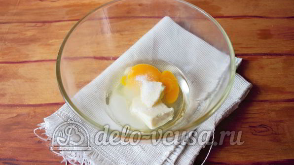 дрожжевые булочки с изюмом