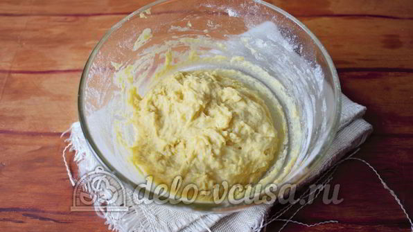 дрожжевые булочки с изюмом