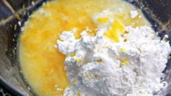 клюквенные булочки с апельсиновой глазурью