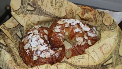 Круассаны с миндальным кремом