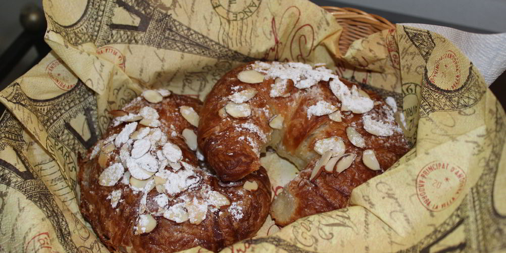 Рецепт круассаны с миндальным кремом