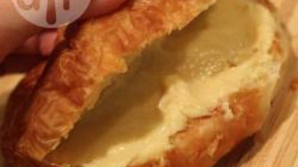 круассаны с миндальным кремом