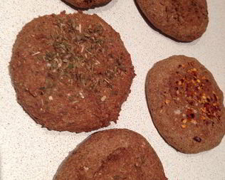 Кунжутно-льняные булочки со специями