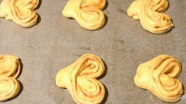 медовые плюшки с корицей и сахаром