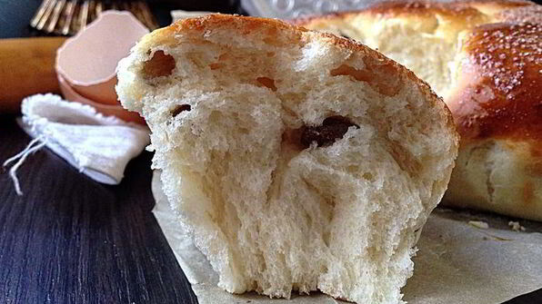 сдобные булочки с изюмом