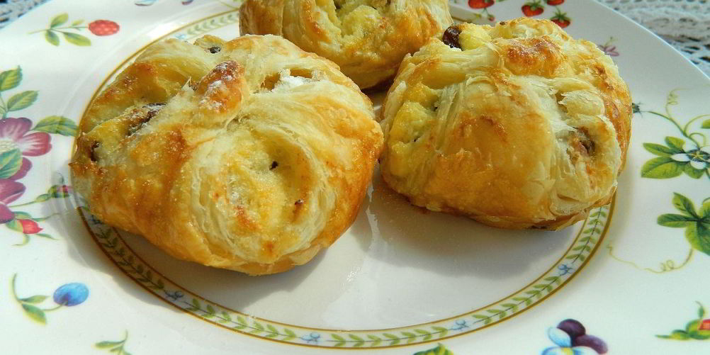 Рецепт слоеные булочки с творогом