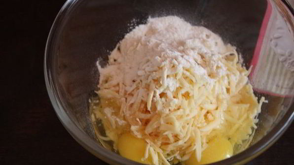 сырные булочки с фисташками