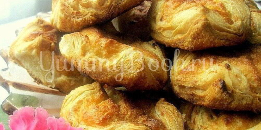 Рецепт ватрушки из слоеного дрожжевого теста