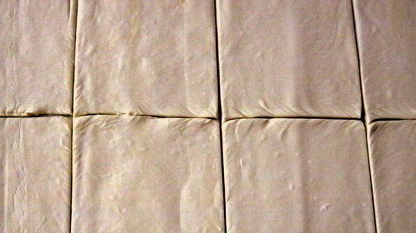 ватрушки из слоеного дрожжевого теста