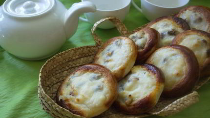 Ватрушки с творогом из дрожжевого теста