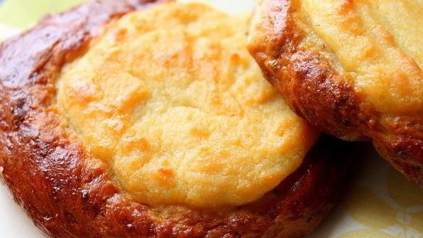 ватрушки с творогом на ореховом тесте