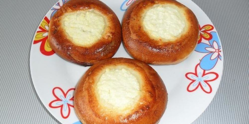 Рецепт ватрушки с творогом на тесте со свежими дрожжами