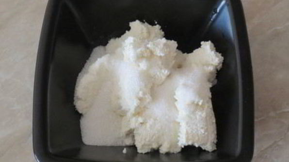 быстрые слойки с рикоттой и персиками