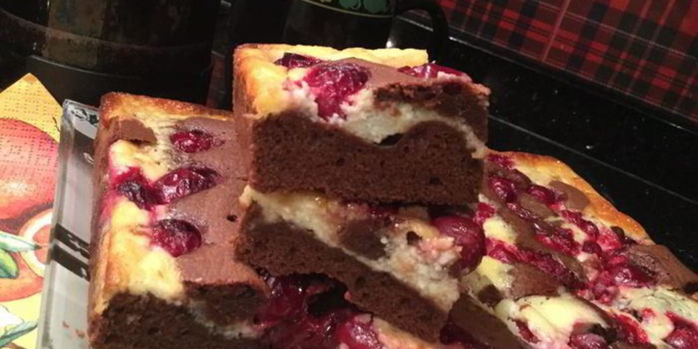 Рецепт брауни-чизкейк с вишней