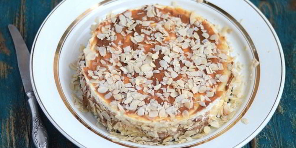 Рецепт чизкейк на натуральном йогурте с миндалем