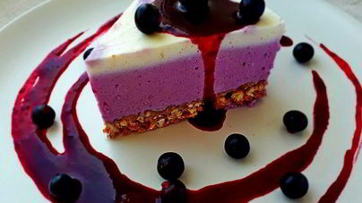 Чизкейк с черной смородиной без выпечки