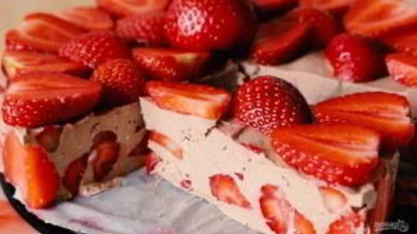 диетический шоколадный чизкейк с клубникой