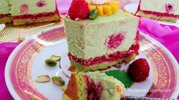 фисташковый чизкейк с малиной