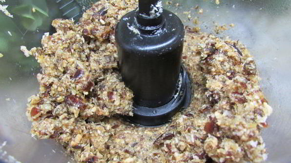 йогуртовый чизкейк на корже из фиников и кешью