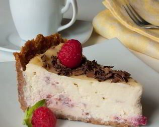 Малиновый чизкейк с белым шоколадом