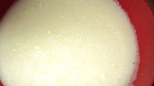 мраморный чизкейк с малиной и персиками