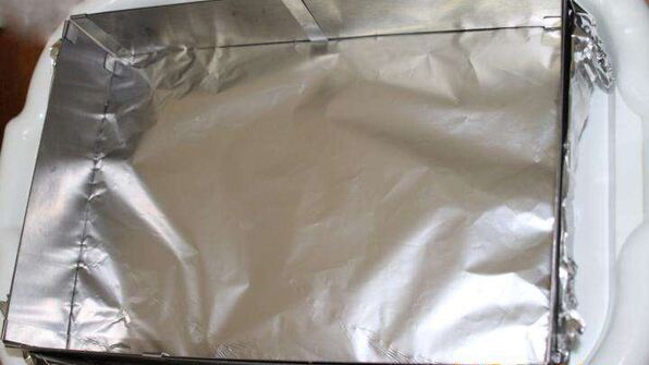 мясной чизкейк с соусом из брусники