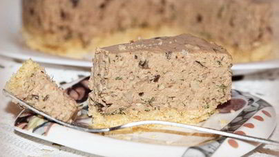 Печеночный чизкейк с орехами и грибами