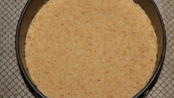 печеночный чизкейк с орехами и грибами