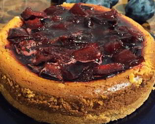 Сливовый тарт-чизкейк