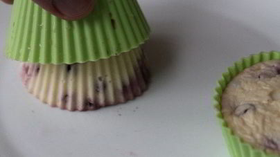 Сметанный чизкейк с брусникой на пару