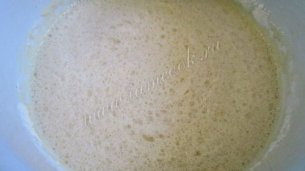 дрожжевые рулеты с маком и корицей