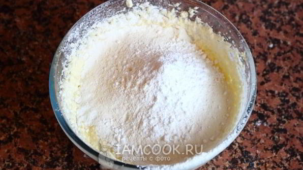 апельсиновый кекс с халвой в мультиварке