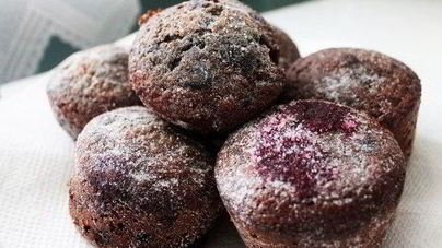 Черносмородиновые кексы