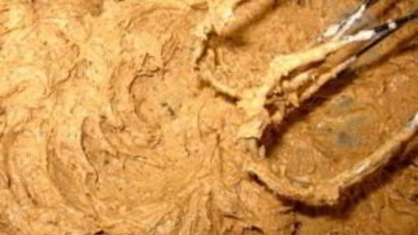 кекс с изюмом и грецкими орехами