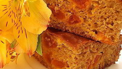 Кекс с курагой и цедрой апельсина