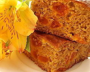 Кекс с курагой и цедрой апельсина