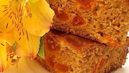 Кекс с курагой и цедрой апельсина