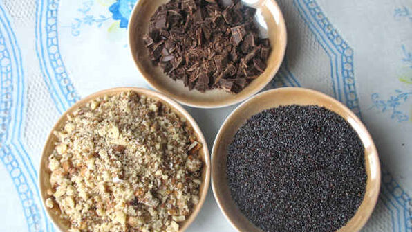 кекс с маком, орехами и шоколадом три желания