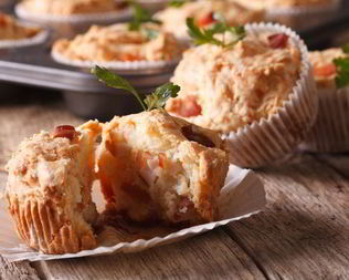 Кексики с ветчиной и сыром на закуску