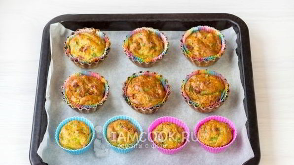 кексы из кабачков с колбасой