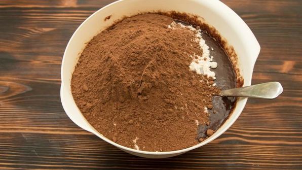 кексы с жидким шоколадом внутри в формочках