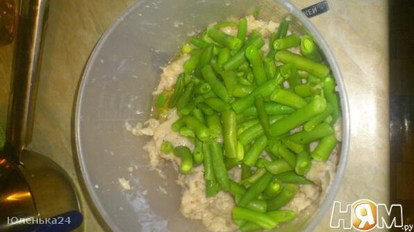 куриные кексы со стручковой фасолью до-ре-ми