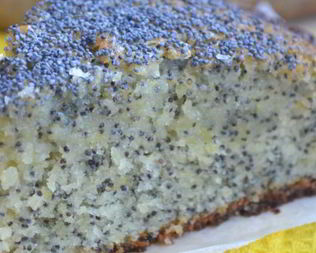 Лимонный кекс с маком