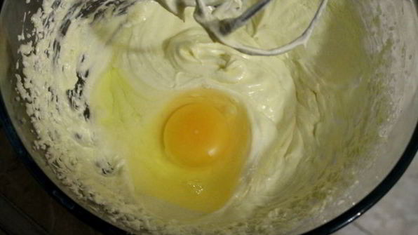 орехово-шоколадные кексы с черешней