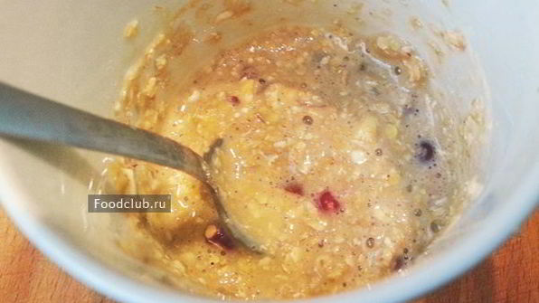 овсяный микроволновый капкейк