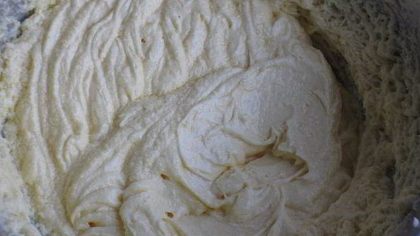 шоколадный кекс с черешней